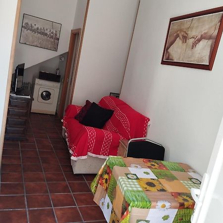 ロブレド・デ・チャベラApartamento En El Centro Del Puebloアパートメント エクステリア 写真